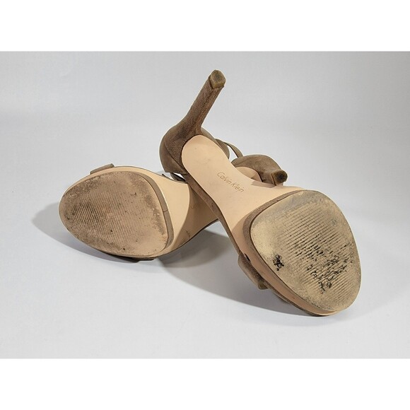 HHP Women's Sz 8 Calvin Klein Vivian Beige Suede Platform Sandal High Heels Pump - Picture 9 of 9